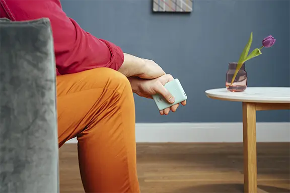 Tienes un pequeño powerbank en la mano.