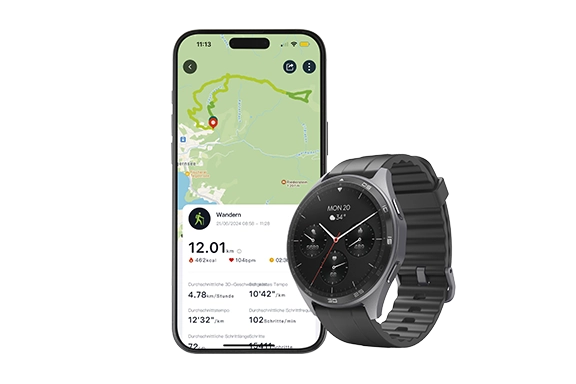 En un smartphone está abierta una aplicación de fitness en la que se ve un mapa. El smartwatch «7010» está apoyado en el smartphone.